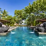 Shanti Maurice Resort & Spa