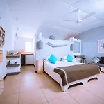 Vanilla House