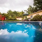 Vanilla House