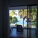 Caplage -Beach Front Luxury Apartment At Searock