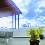 3Bed Villa With Private Pool And Rooftop With A Sea View In Flic-En-Flac, Mauritius