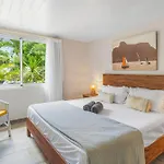 Lakaz Del Sol - Modern And Elegant Apartments With Luxurious Garden, Pool And Barbecue Area - Tourism Permit Certified