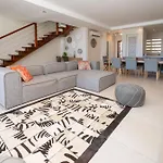 Luxury Lagon Beachfront Duplex, Coin De Mire View - 3 Bedrooms En Suite