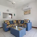 Beachfront Pereybere - Azur Beach Complex