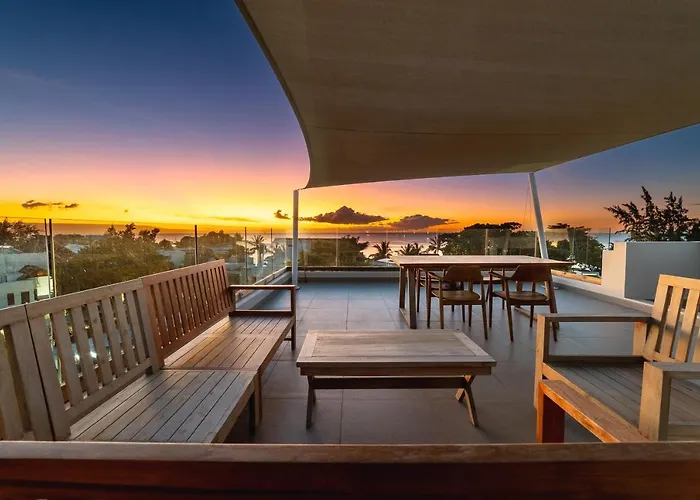 Penthouse 13 - One Bay Residence With Private Rooftop Terrace And Dip In Pool