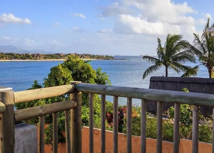 Dolphins Bay Villas