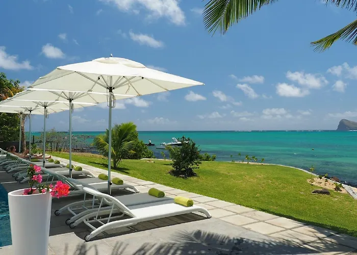 Myra Seafront Suites With Lov