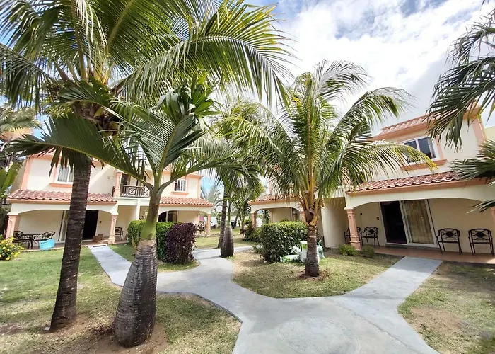 Residence Les Badamiers --- Exotica Villa