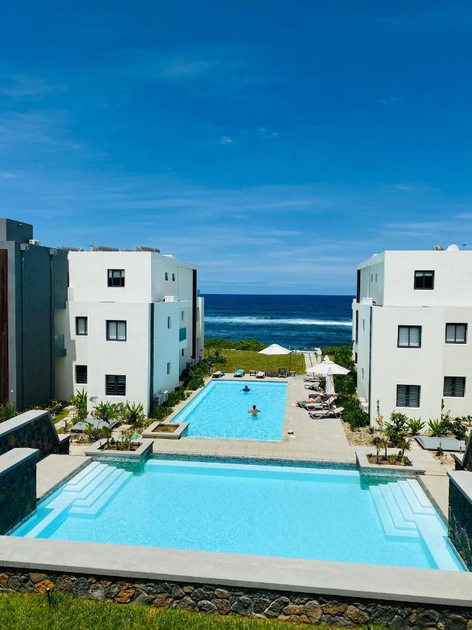 Eastern Blue Beachfront Luxury *