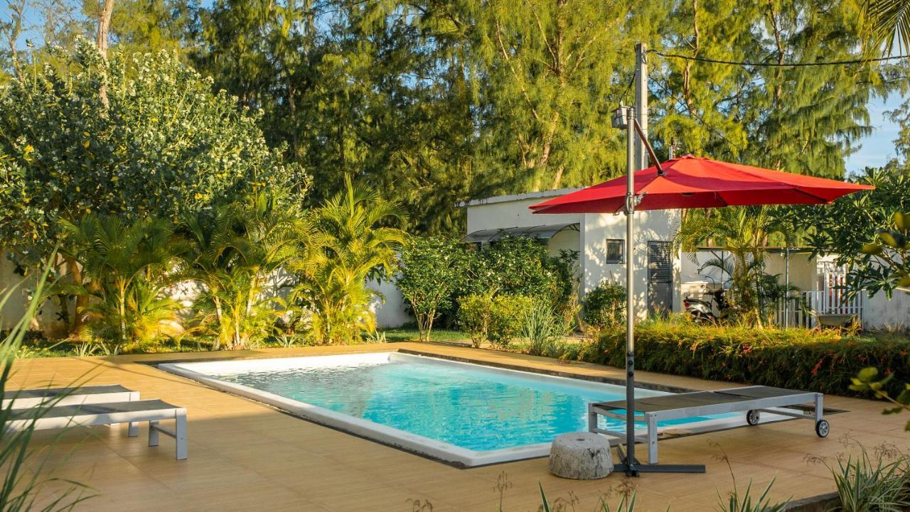 Angelou - Sunlit Getaway With Pool And Wifi