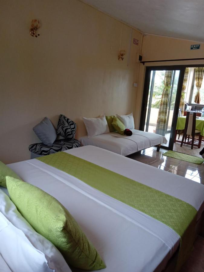 Holiday home Riverside Grand River South East