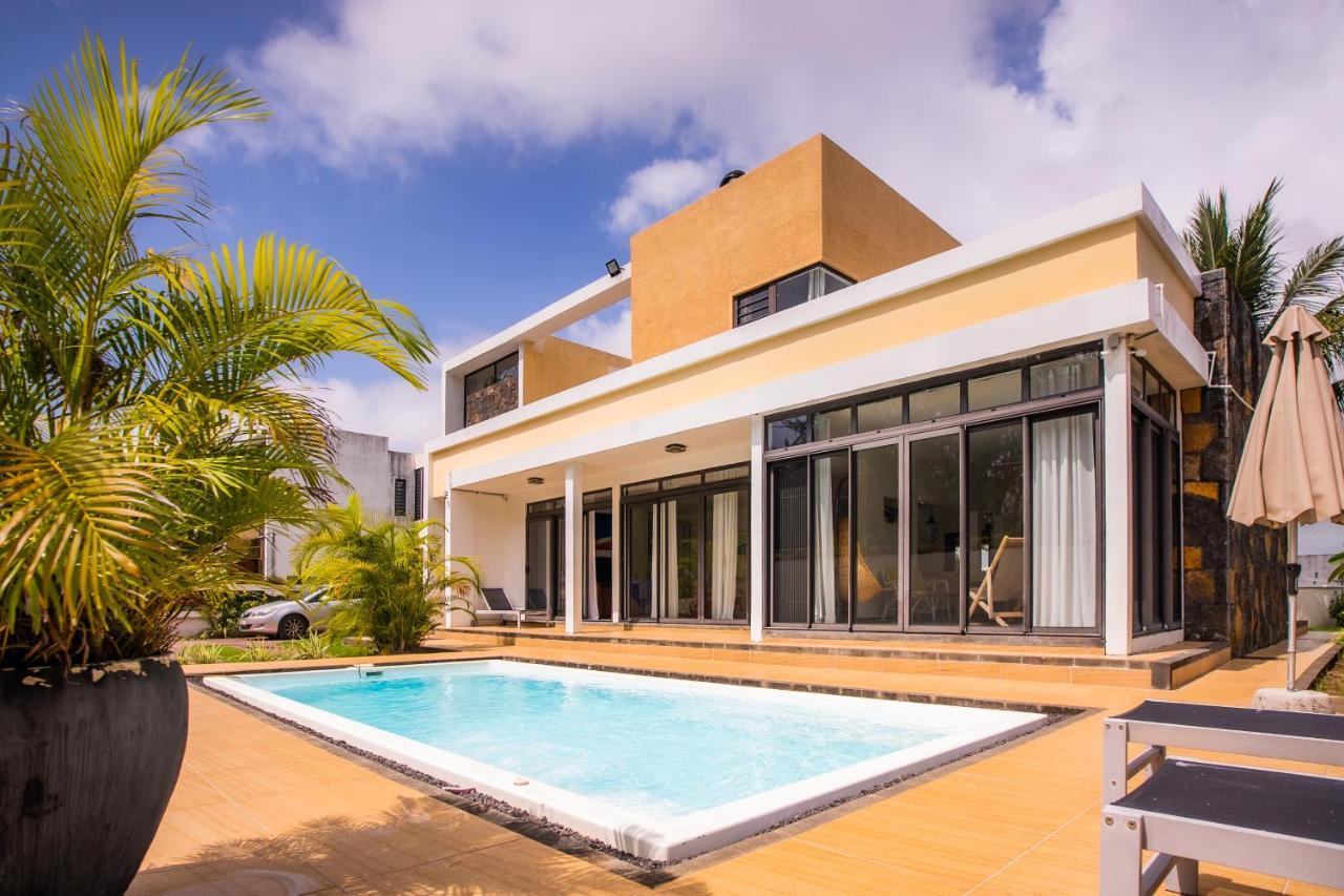 Pousada Simone: Sunlit Getaway W/ Pool + Wifi *