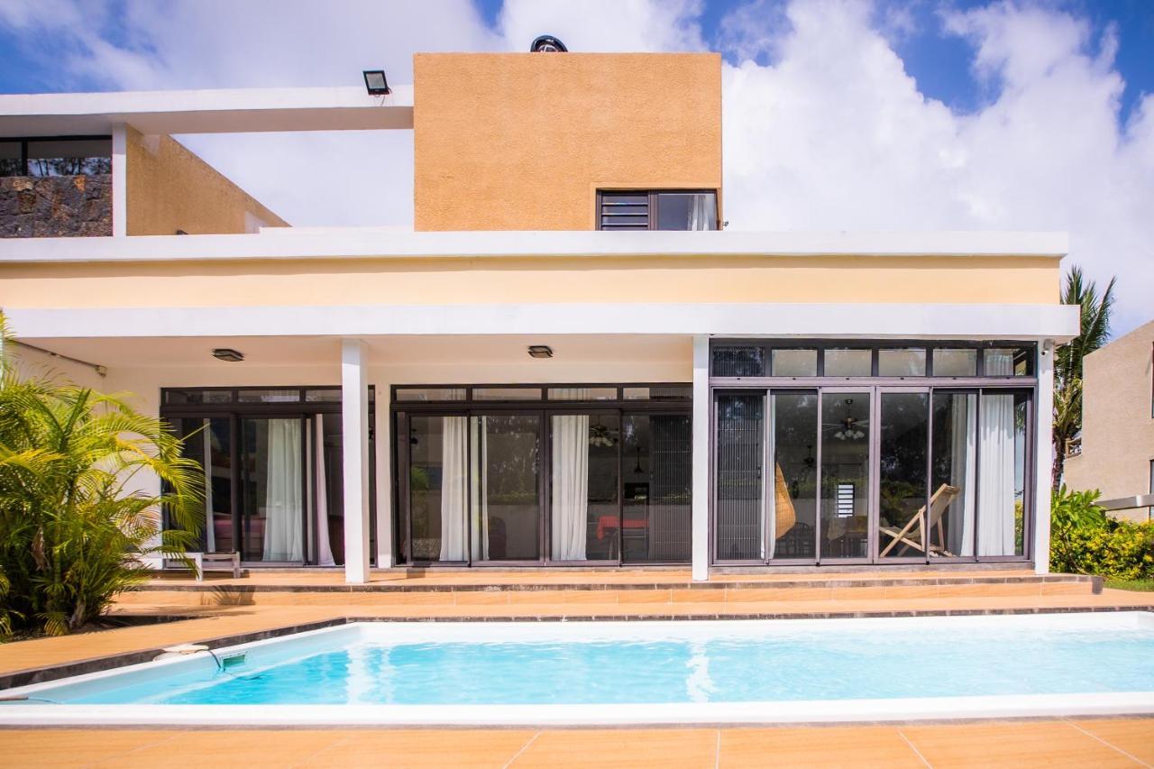 Pousada Simone: Sunlit Getaway W/ Pool + Wifi *