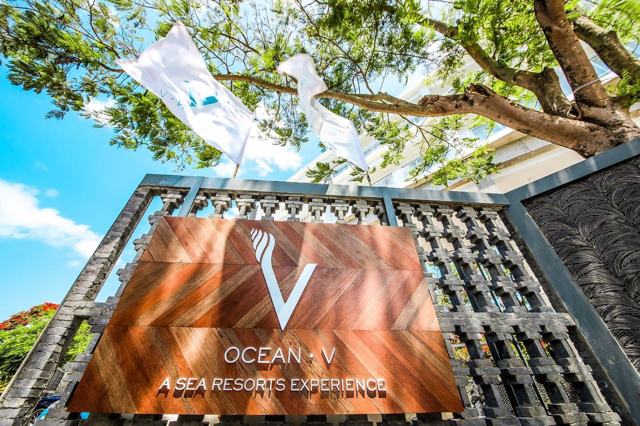 Ocean V (adults Only) Pereybere Beach
