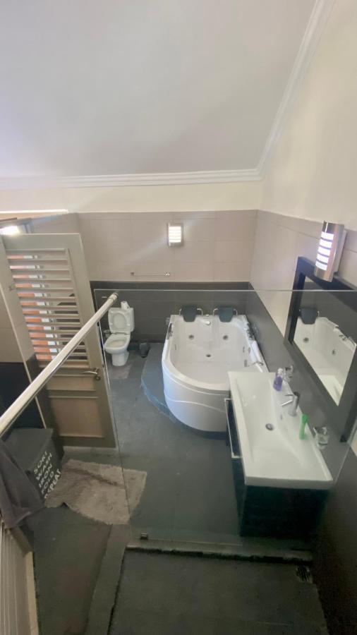 Apartment Dove Court Penthouse,