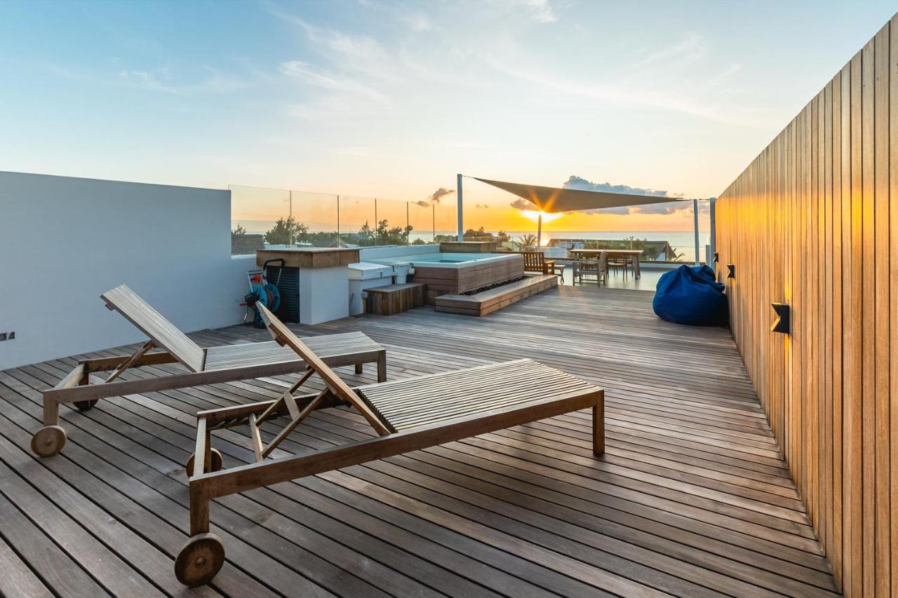 Penthouse 13 - One Bay With Private Rooftop Terrace And Dip In Pool *