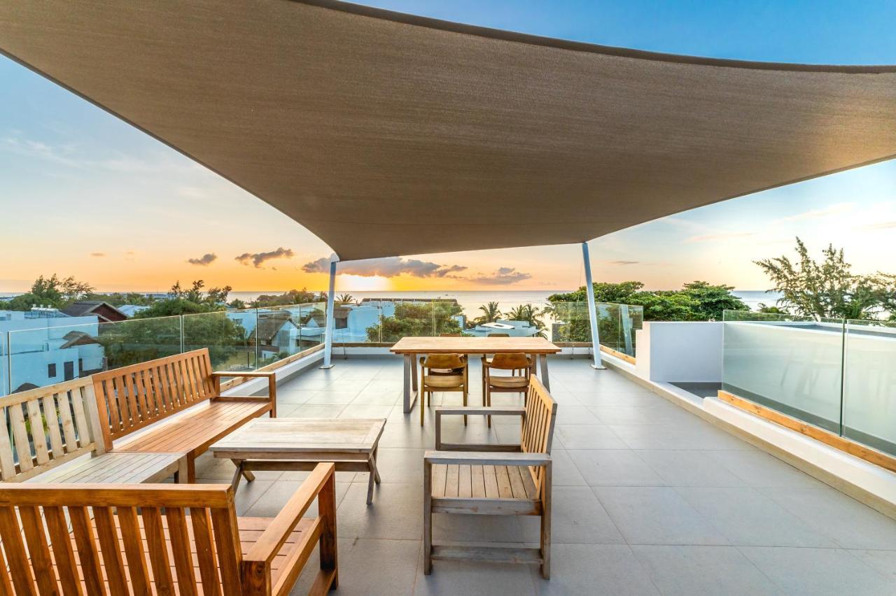 Penthouse 13 - One Bay With Private Rooftop Terrace And Dip In Pool * Pereybere Beach