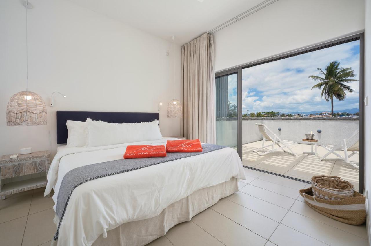 Les Estivales Beachfront & Penthouses With Lov Trou-aux-Biches