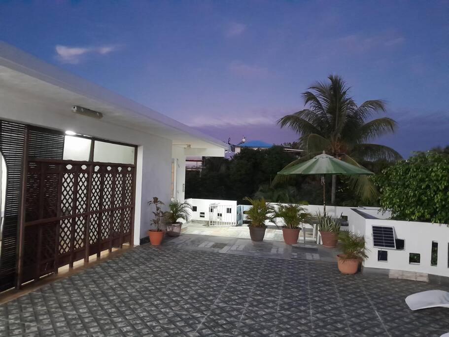 Citronella - 3 Bedrooms 1st Floor * Pereybere Beach
