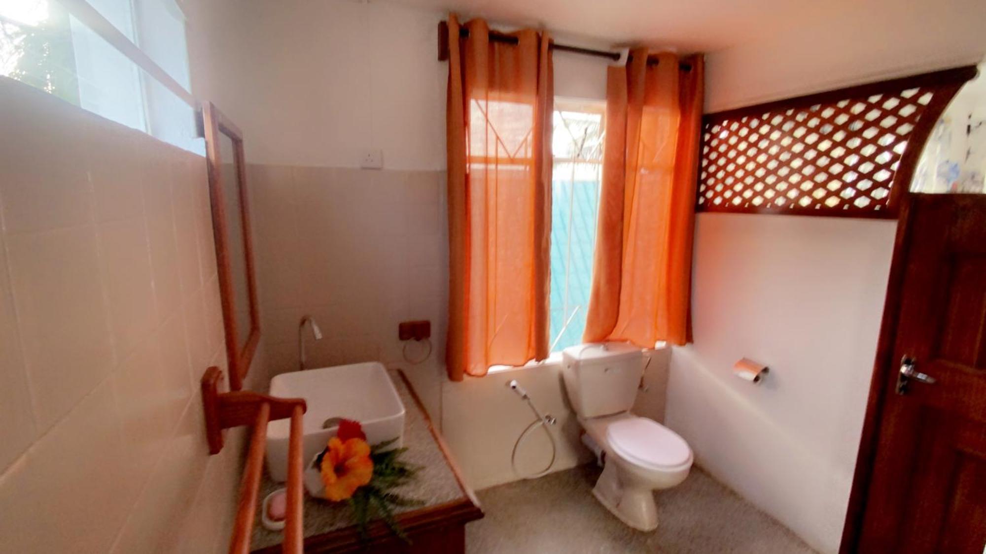 Guest house Cocoon Paradise *