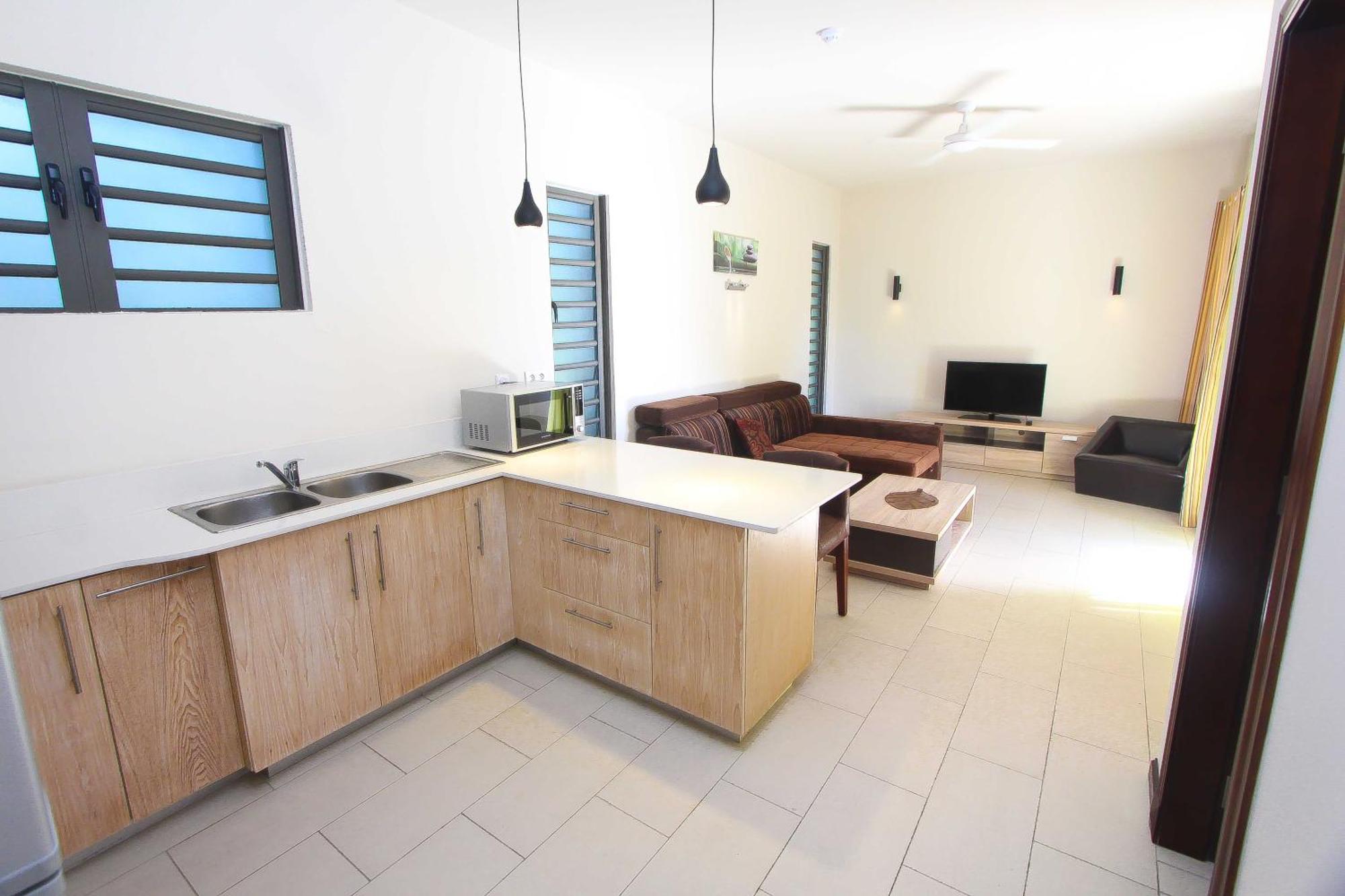 Nitzana Residences & Restaurant * Pereybere Beach