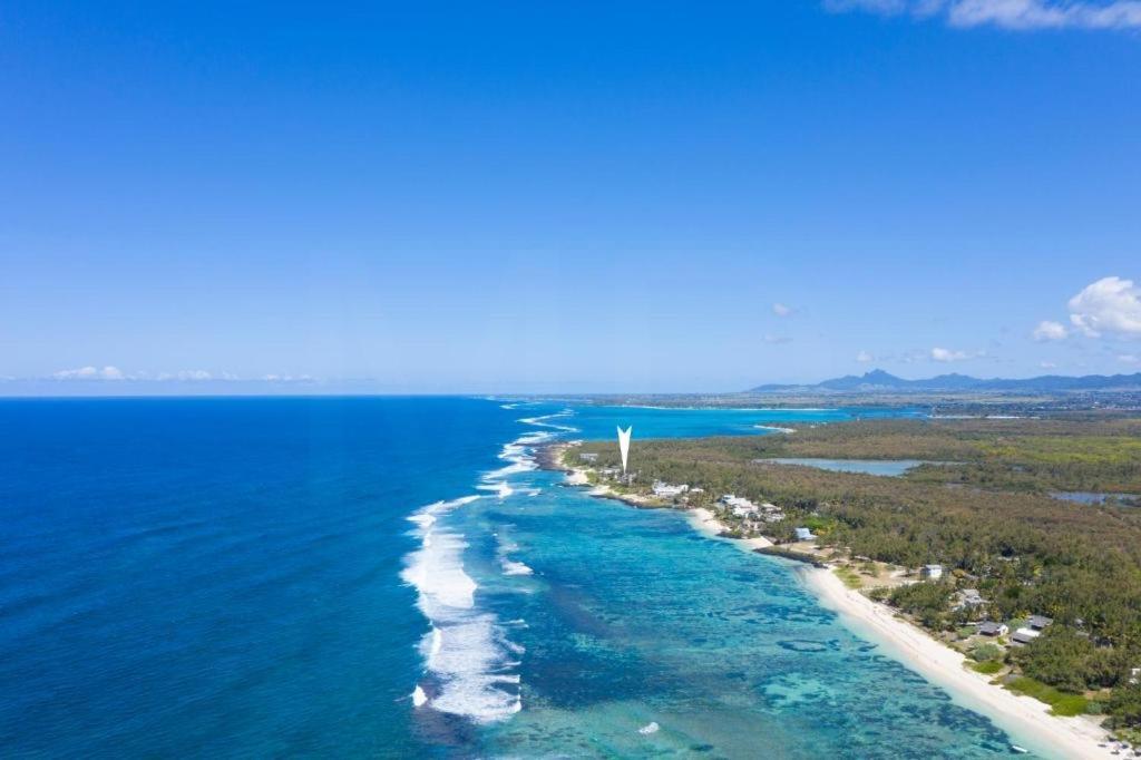 Eastern Blue Beachfront Luxury Apartamento *