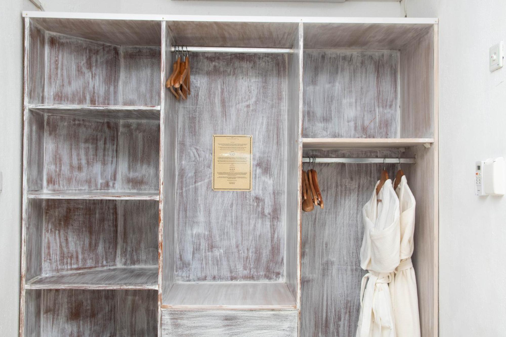 Hibiscus Boutique 3*
