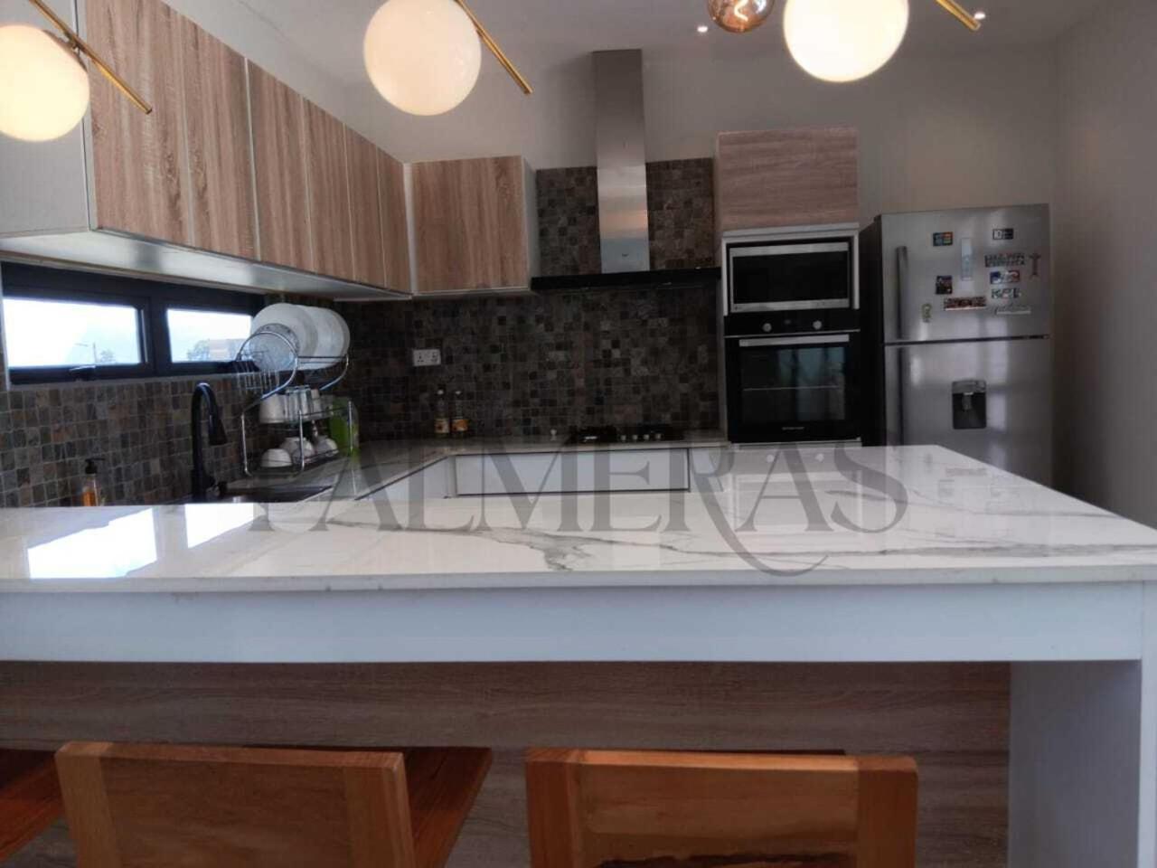 Palmeras - 4 Bedrooms Ac Modern Luxury *
