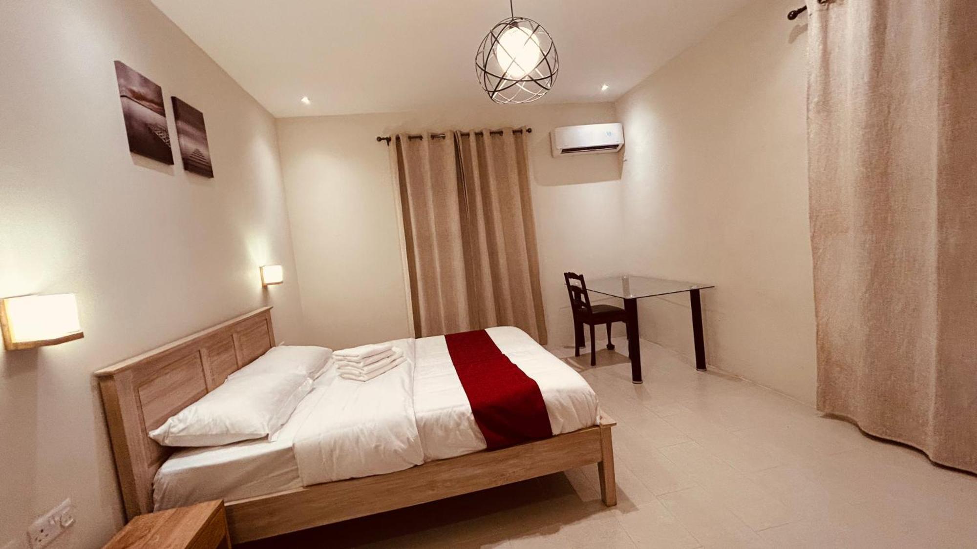 Palmeras - 4 Bedrooms Ac Modern Luxury *