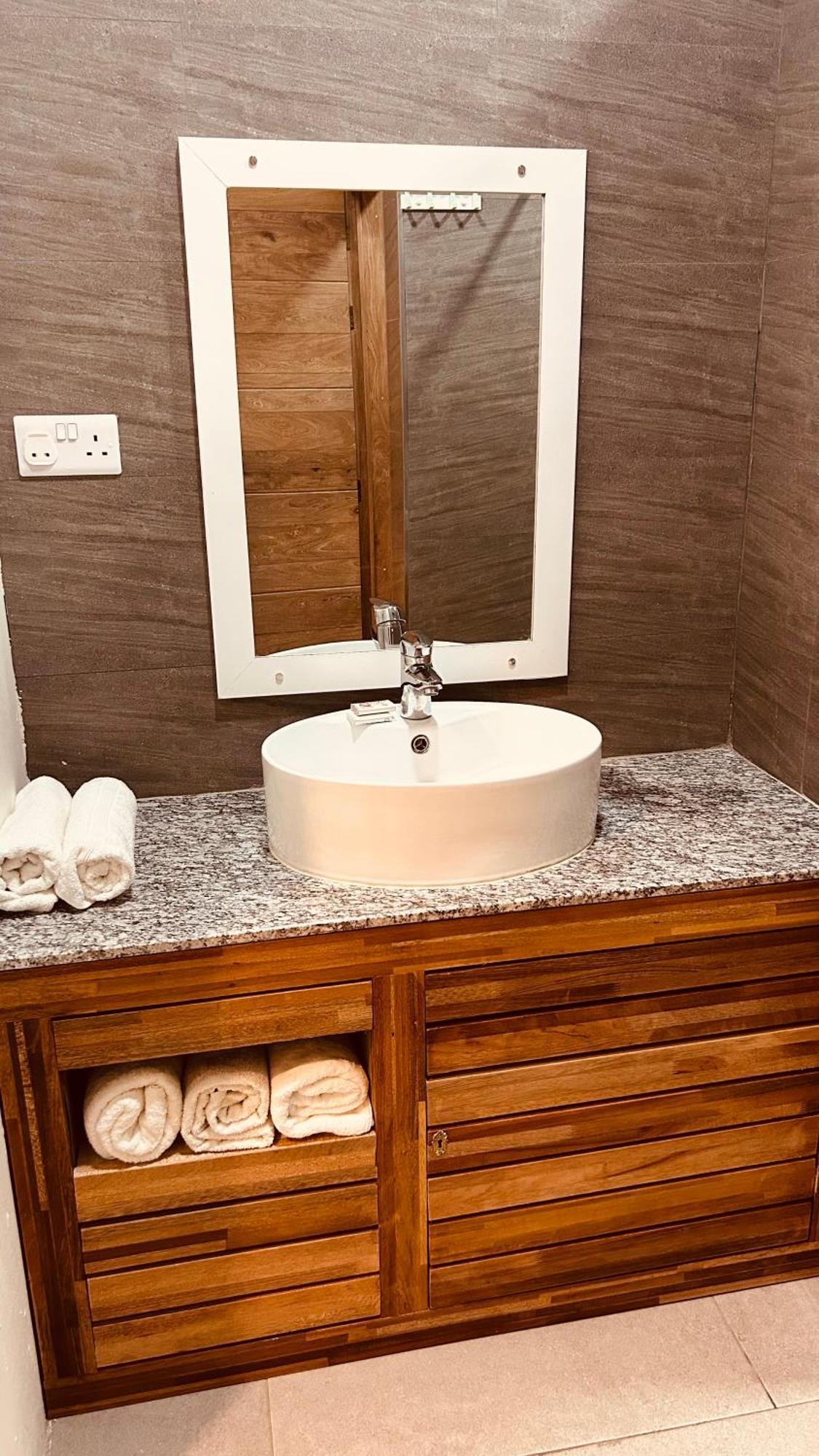 Palmeras - 4 Bedrooms Ac Modern Luxury *