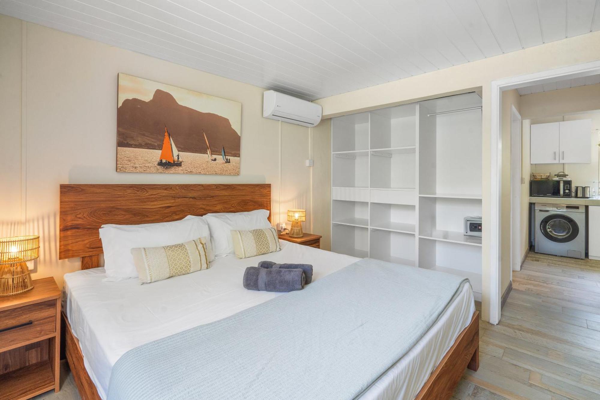 Lakaz Del Sol - Modern And Elegant With Luxurious Garden, Pool And Barbecue Area - Tourism Permit Certified Apartamento