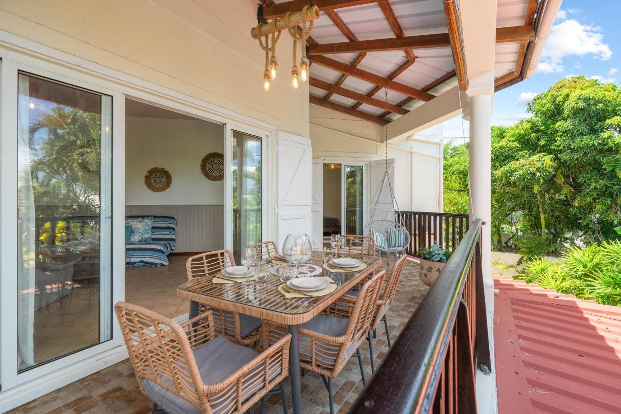 Apartamento Lakaz Del Sol - Modern And Elegant With Luxurious Garden, Pool And Barbecue Area - Tourism Permit Certified