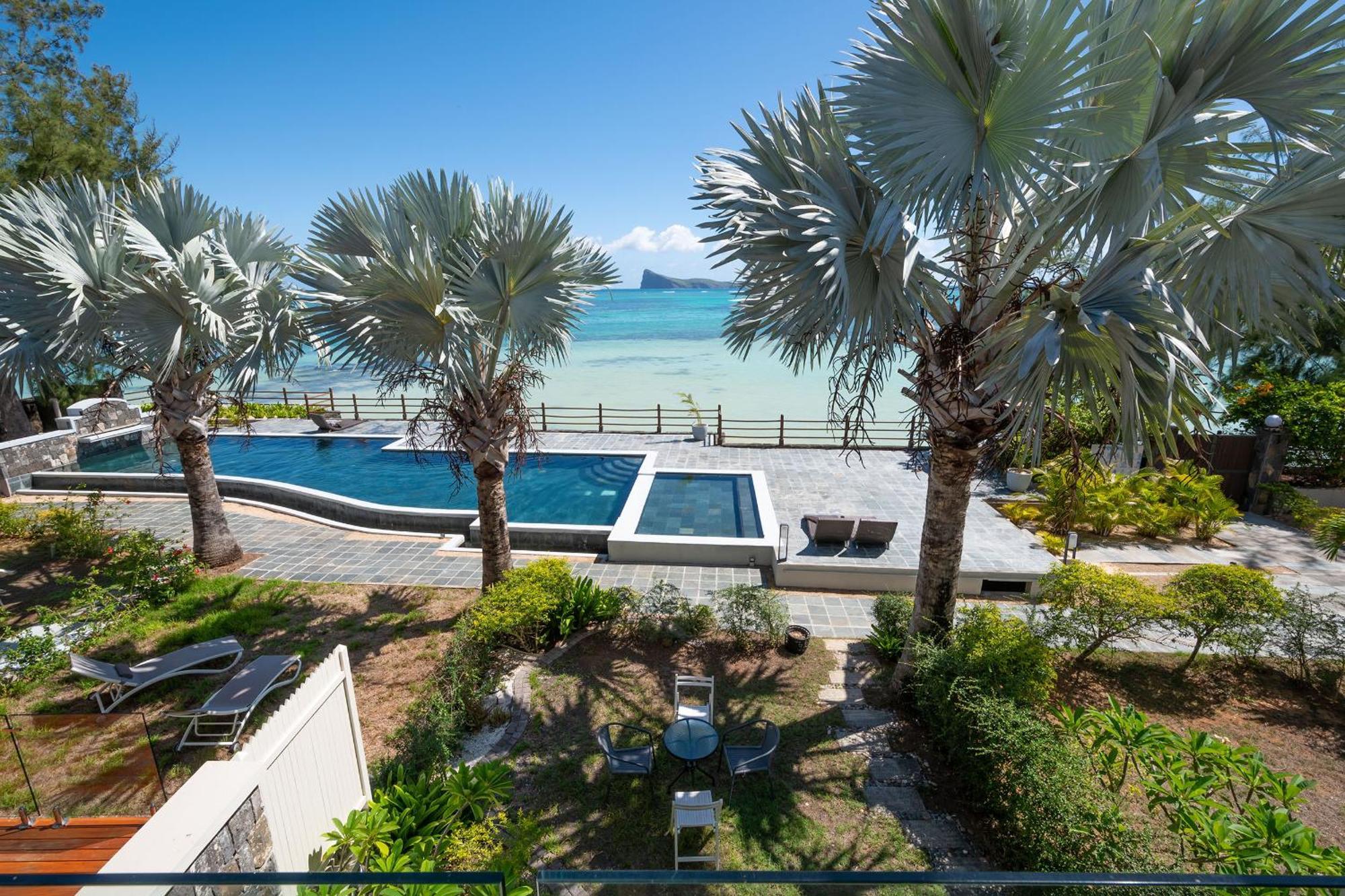 Luxury Lagon Beachfront Duplex, Coin De Mire View - 3 Bedrooms En Apartment