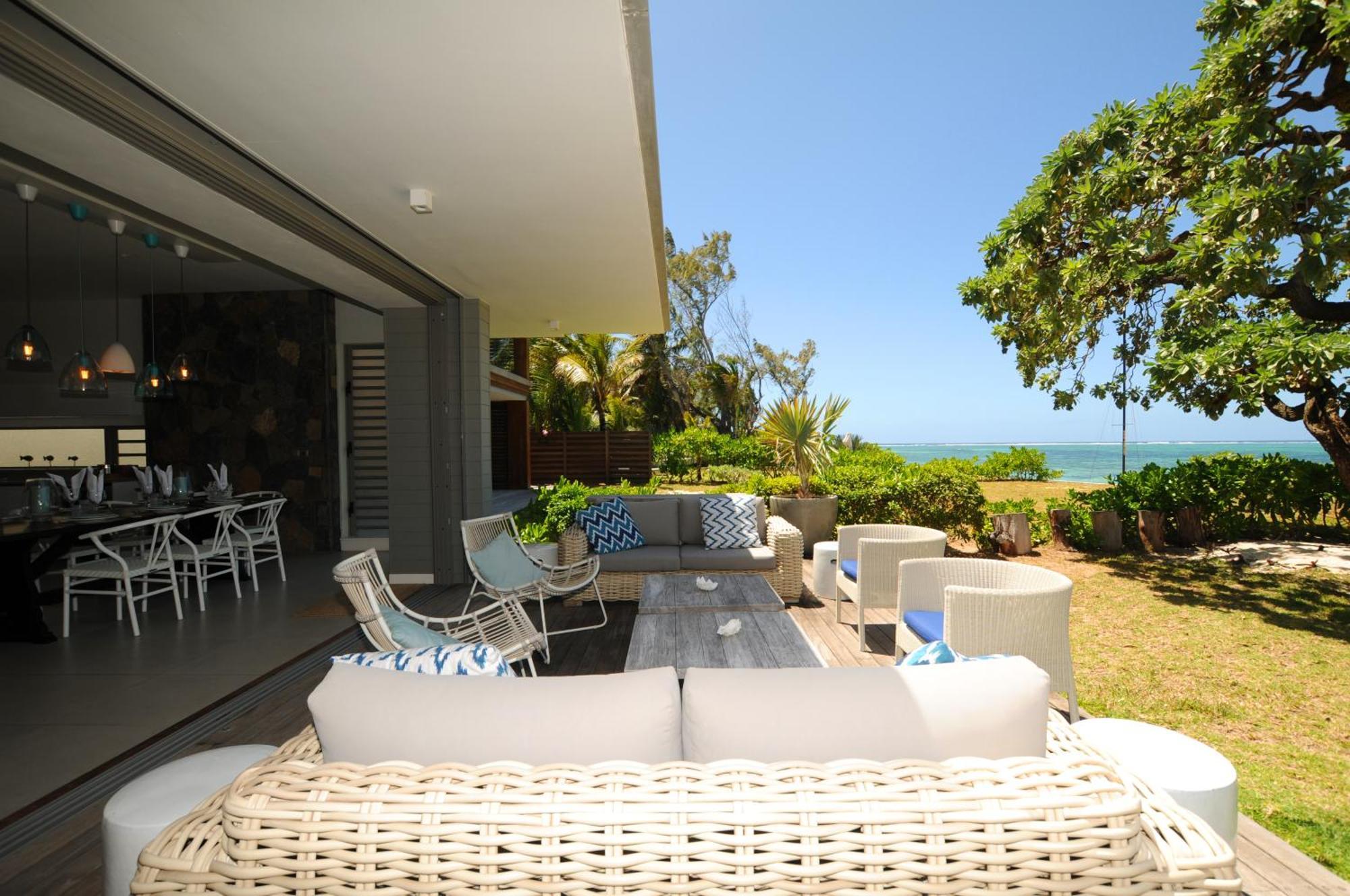 Apartment Beachfront & Pool *