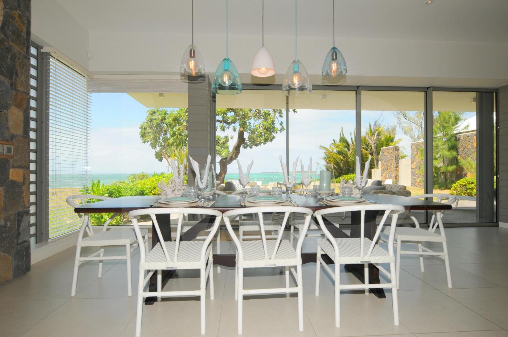 Beachfront & Pool * Poste Lafayette