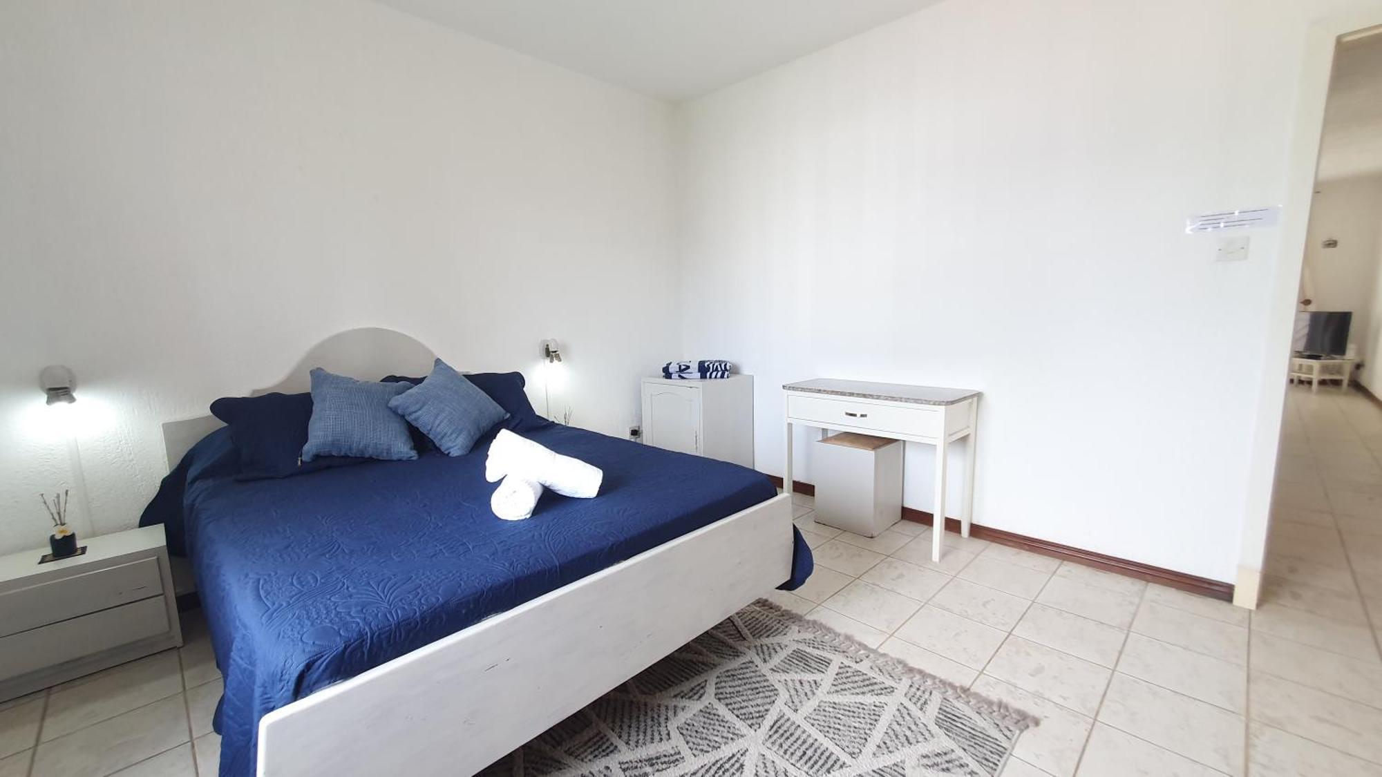 Beachfront Pereybere - Azur Complex Apartment