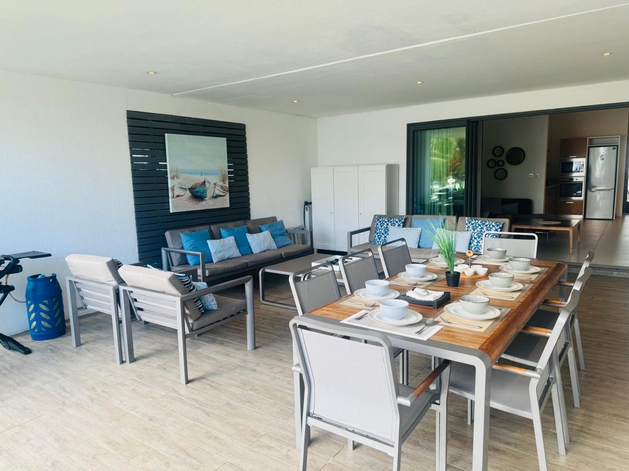 Latitude Luxury Seafront * Riviere Noire