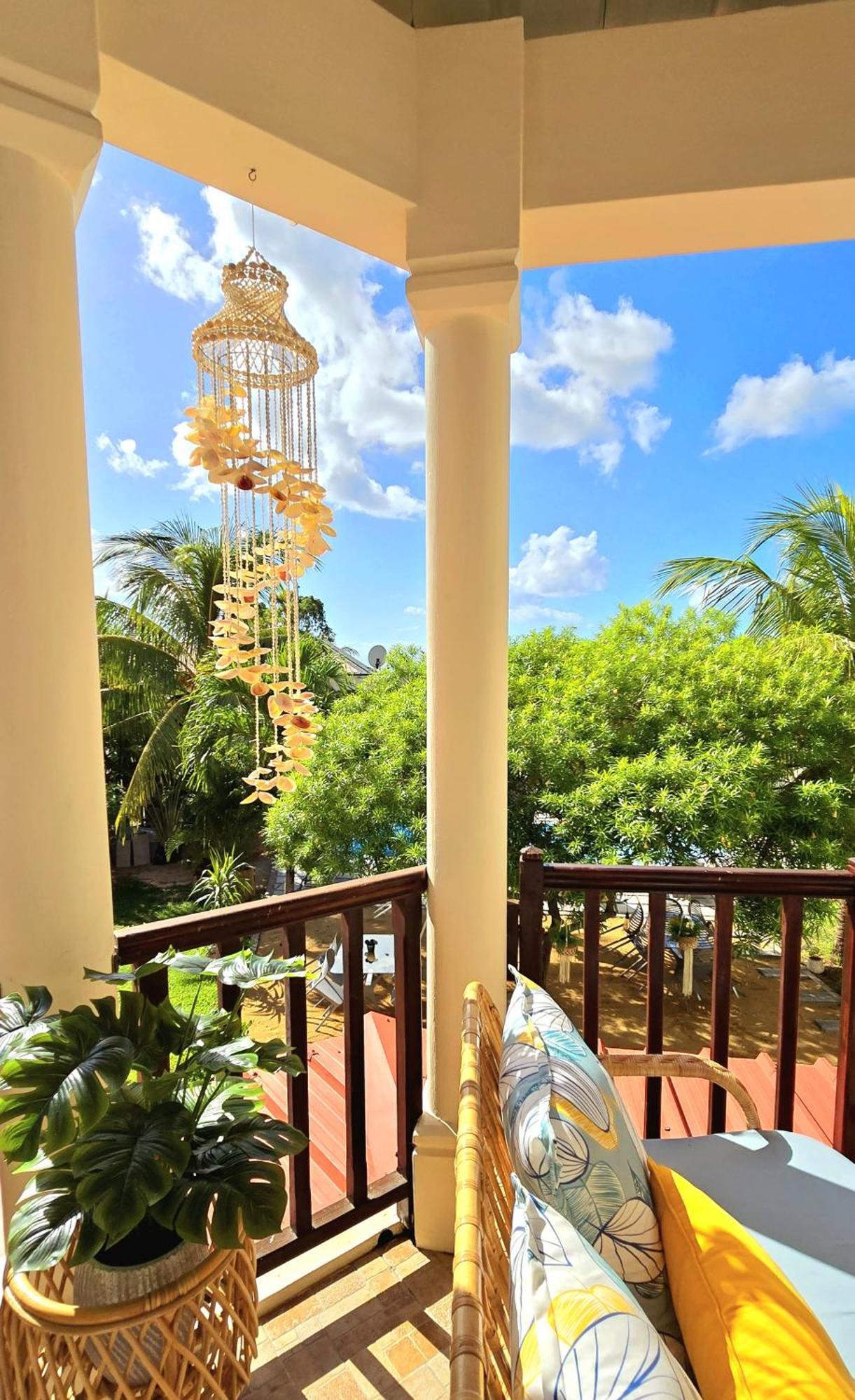 Lakaz Del Sol - Modern And Elegant With Luxurious Garden, Pool And Barbecue Area - Tourism Permit Certified Apartamento *