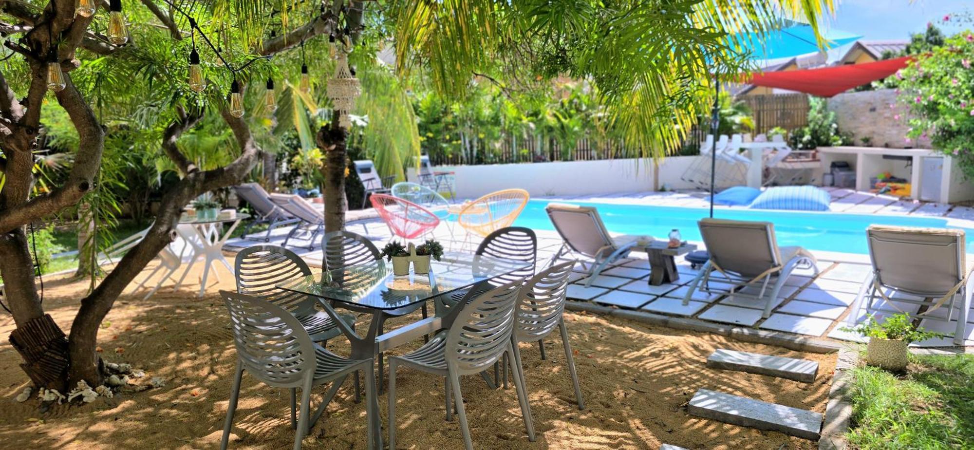 Lakaz Del Sol - Modern And Elegant With Luxurious Garden, Pool And Barbecue Area - Tourism Permit Certified Tamarin