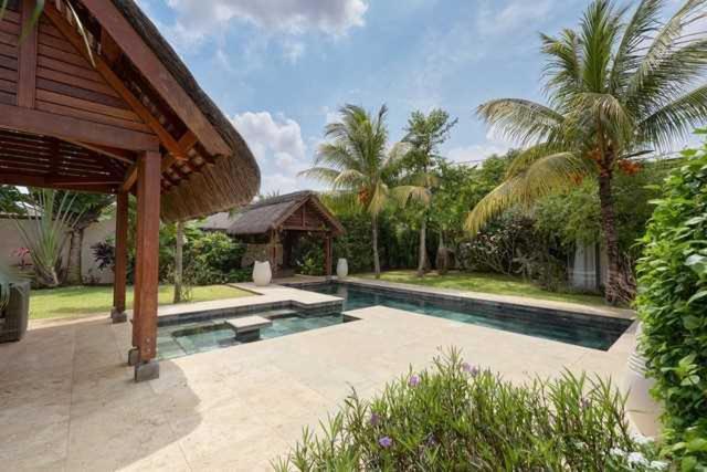 Clos Du Littoral By Fine & Country Villa