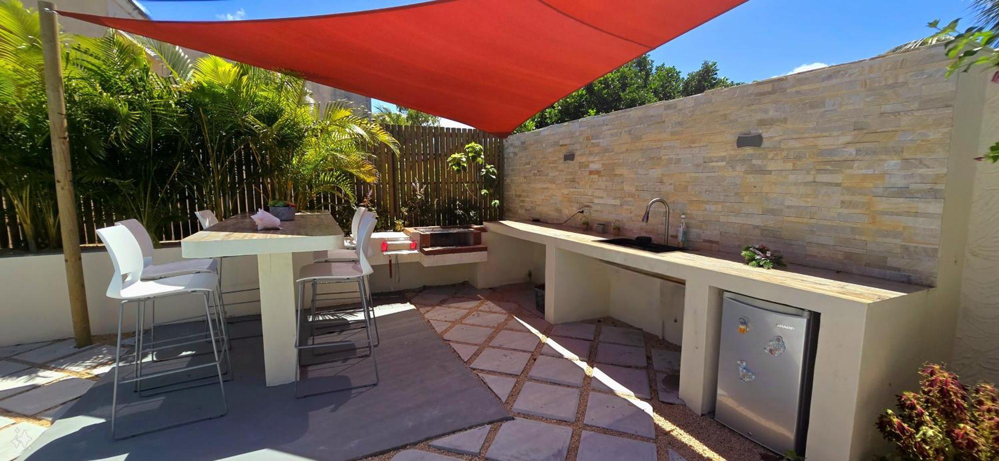 Lakaz Del Sol - Modern And Elegant With Luxurious Garden, Pool And Barbecue Area - Tourism Permit Certified Tamarin