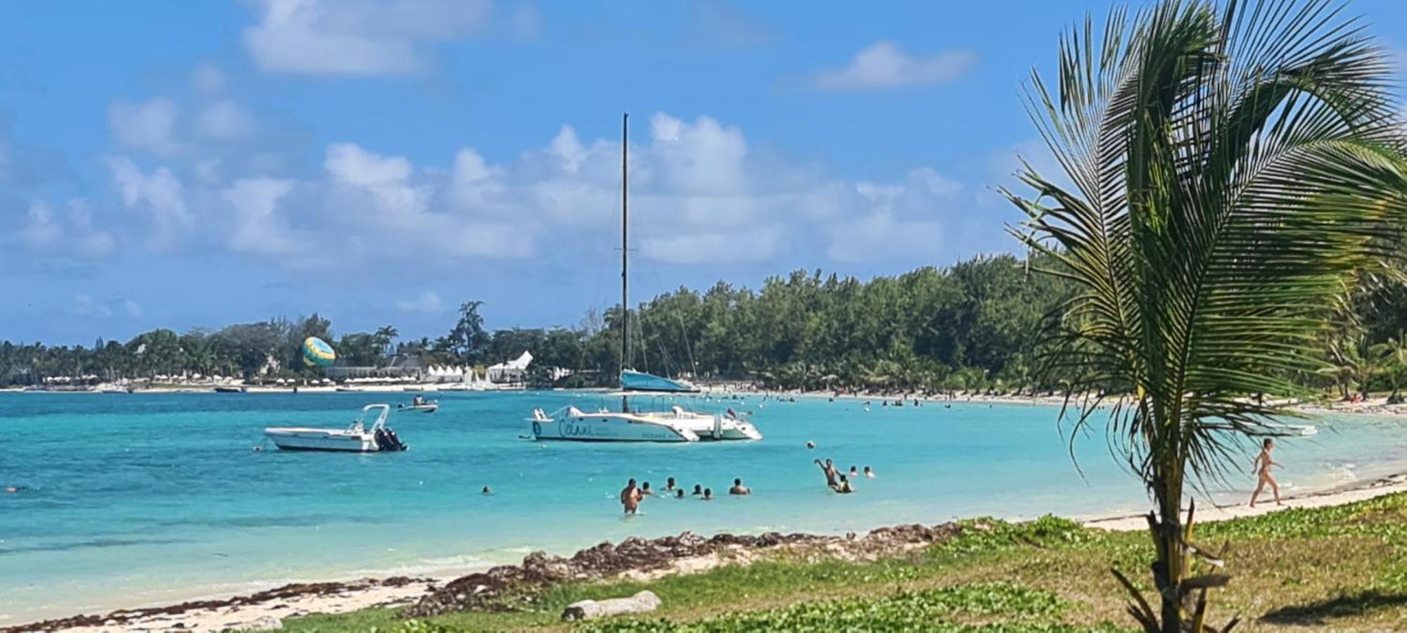Pousada 4- Bedroom Beachfront Grand Baie