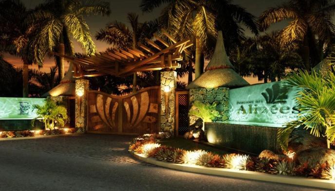 Apartamento Two-bedroom At 'domaine Des Alizees Club & Spa' *