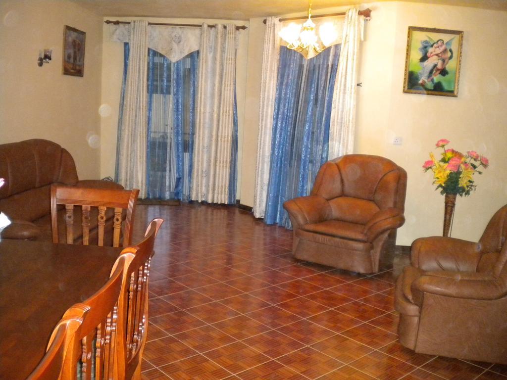 Marie Villa
