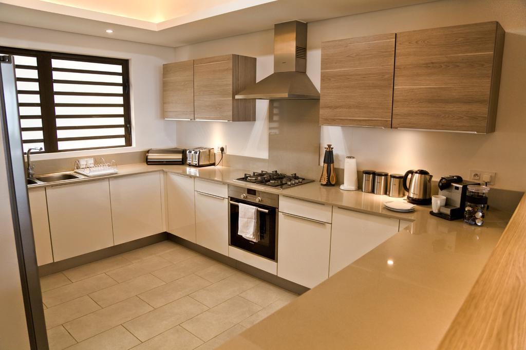 La Tourelle Ocean View Penthouse Apartment *