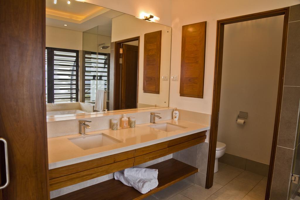 La Tourelle Ocean View Penthouse *