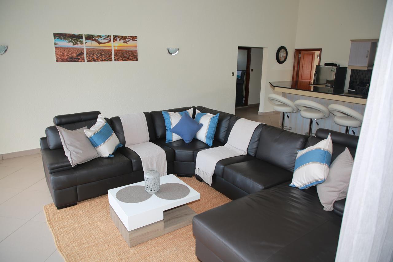 Dove Court Penthouse, Apartment