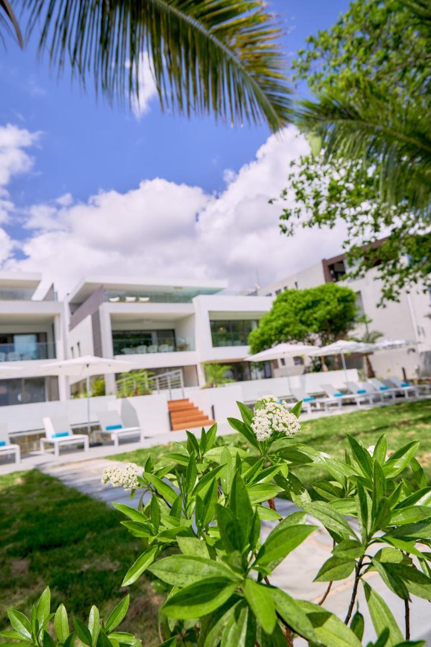 Les Estivales Beachfront & Penthouses With Lov * Trou-aux-Biches