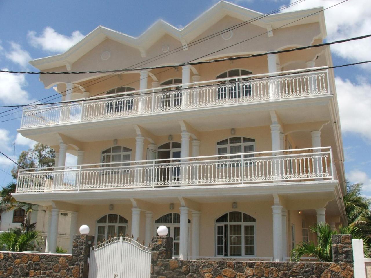 Le Lotus Bed & Breakfast Grand Baie