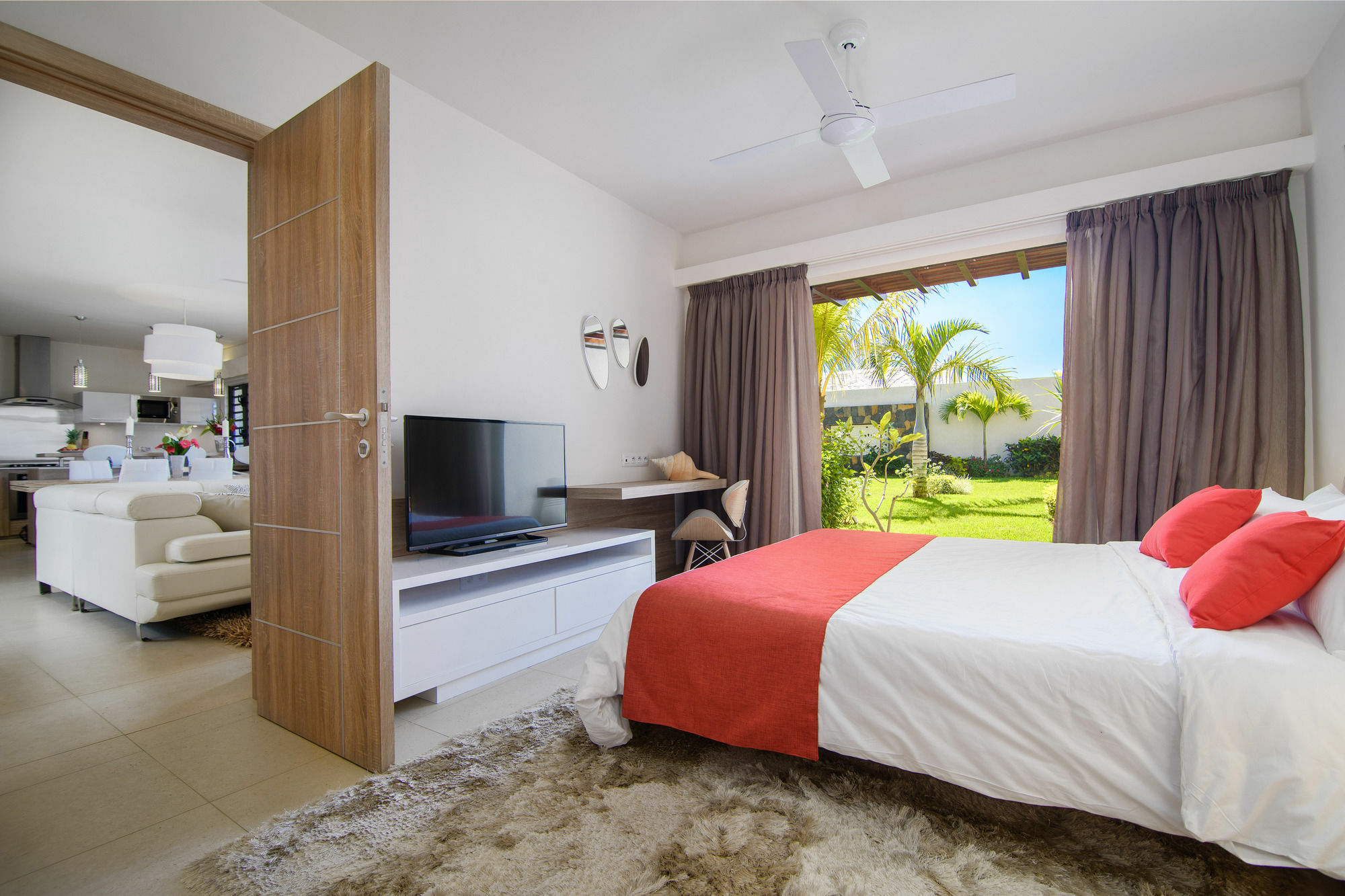 Villa Clos Du Littoral By Fine & Country Grand Baie